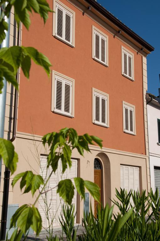 Hotel Tana Dell'Orso Ponsacco Exterior foto