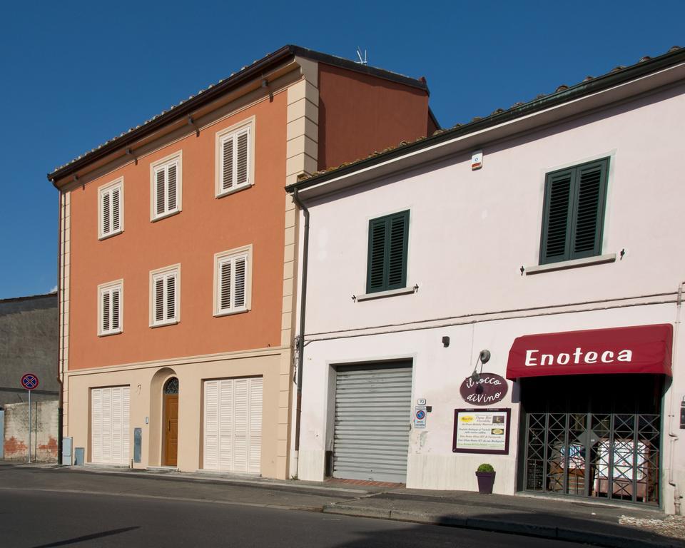 Hotel Tana Dell'Orso Ponsacco Exterior foto
