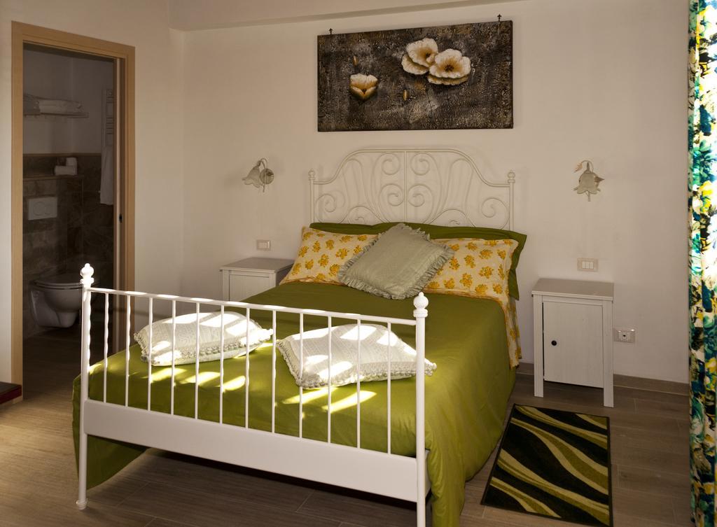 Hotel Tana Dell'Orso Ponsacco Habitación foto